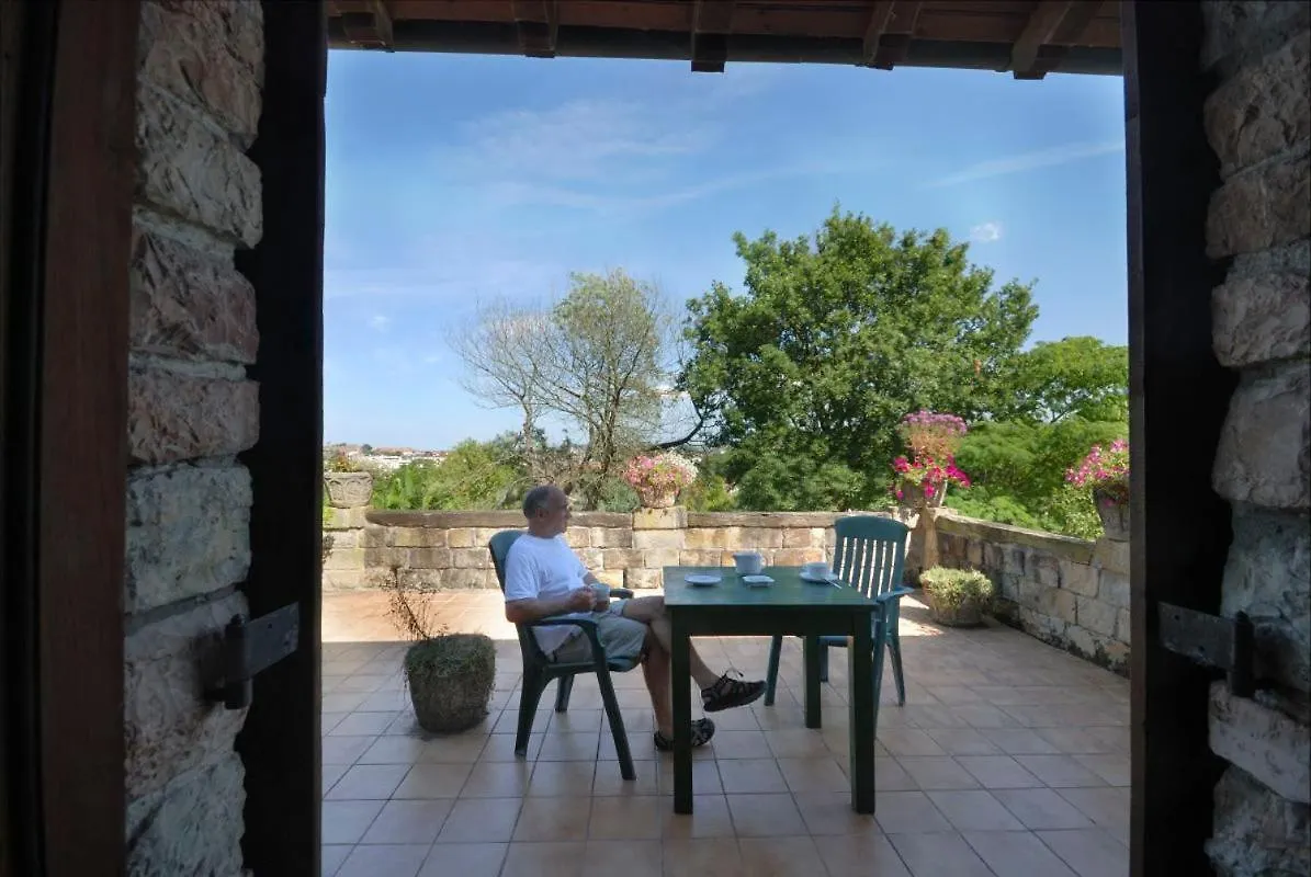 Casa Rural Iketxe Hondarribia 0*,  Spain